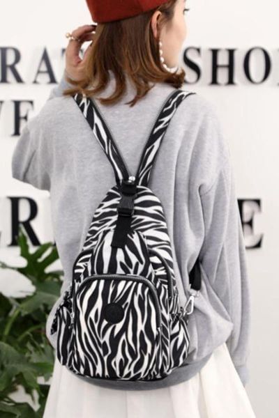 balo học sinh nữ